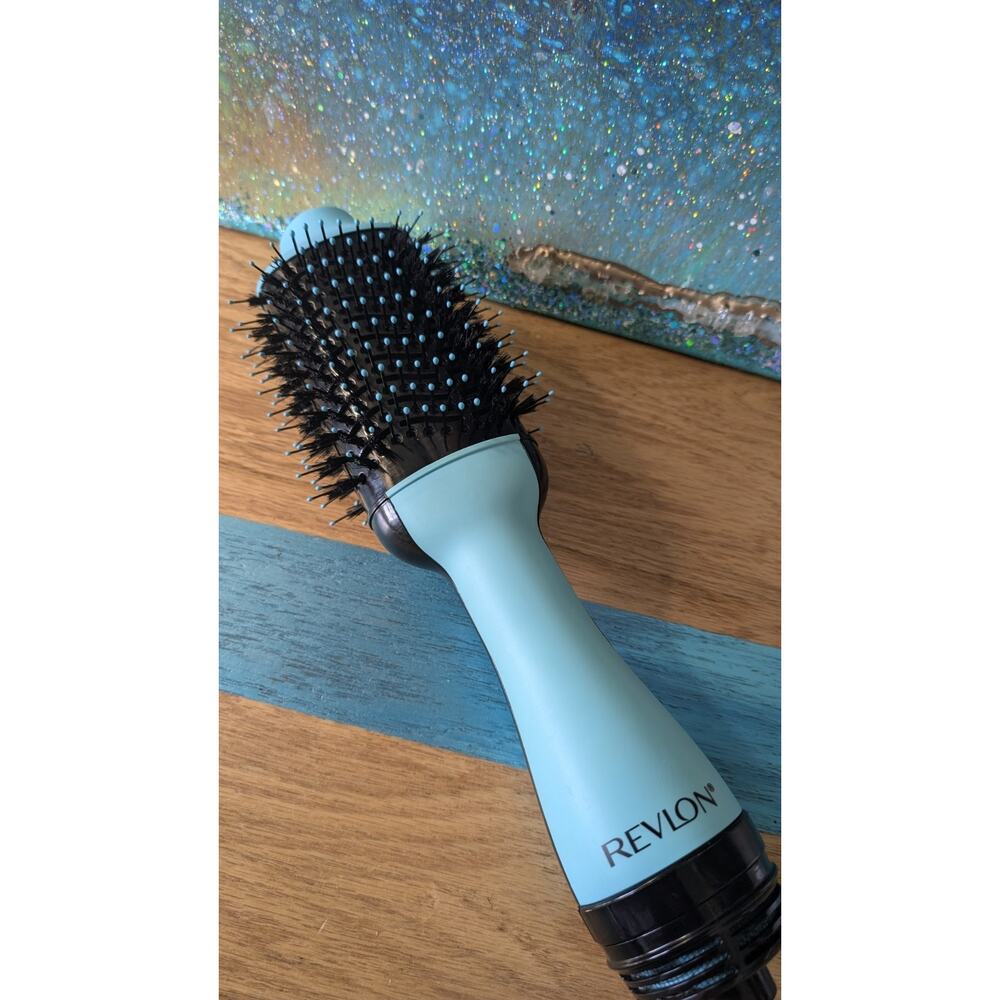 Revlon One-Step Hair Dryer and Volumizer Nylon Hot Air Brush, Ionic, Teal